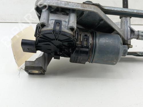 Used Front wiper motor FORD KUGA I 2.0 TDCi (140 hp) 28773643