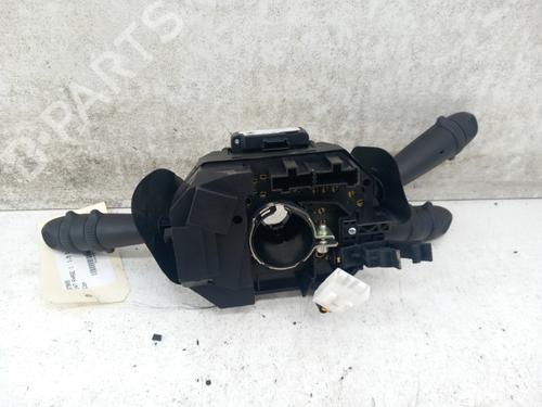 Used Steering column stalk Steering column stalk ALFA ROMEO 147 (937_) 1.9 JTD (937.AXD1A, 937.BXD1A, 937.AXV1A, 937.BXB1A,... (115 hp) 28781247 28781247