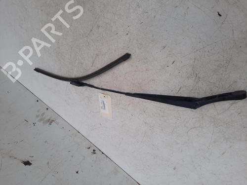 Used Front windshield wiper arm VW TOURAN (1T1, 1T2) 1.9 TDI (105 hp) 28790101