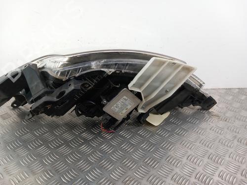 Right headlight CITROËN C-CROSSER (VU_, VV_) 2.2 HDi | BP28767631C29 