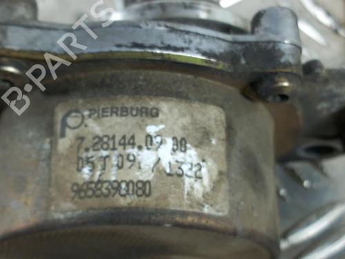Used Vacuum pump FORD FIESTA V (JH_, JD_) 1.4 TDCi (68 hp) 28772754