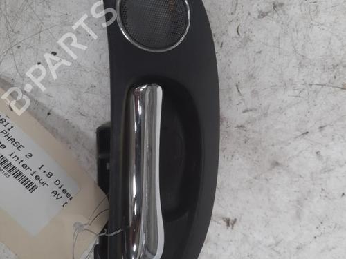 Used Front right interior door handle Front right interior door handle ALFA ROMEO 147 (937_) 1.9 JTDM 8V (937.AXD1A, 937.AXU1A, 937.BXU1A) (120 hp) 28774972 28774972