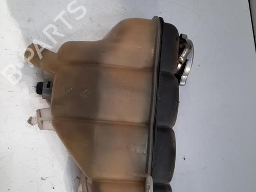 Used Expansion tank MERCEDES-BENZ CLK (C208) CLK 200 (208.335) (136 hp) 28764099