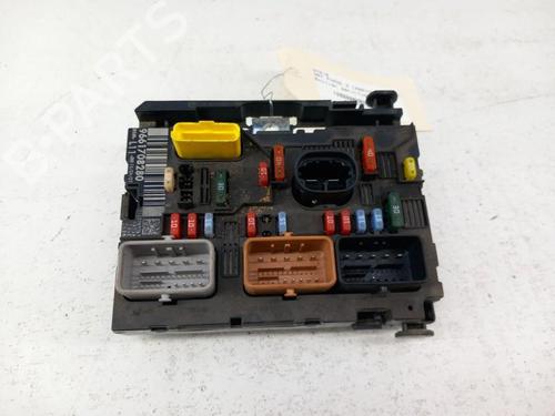 Used Fuse box Fuse box PEUGEOT 307 CC (3B) 2.0 HDi 135 (136 hp) 28768486 28768486