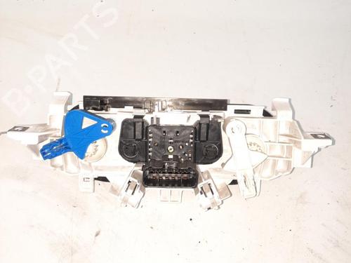 Commande Chauffage RENAULT TWINGO II (CN0_) 1.2 16V (CN04, CN0B) (75 hp) 28770221