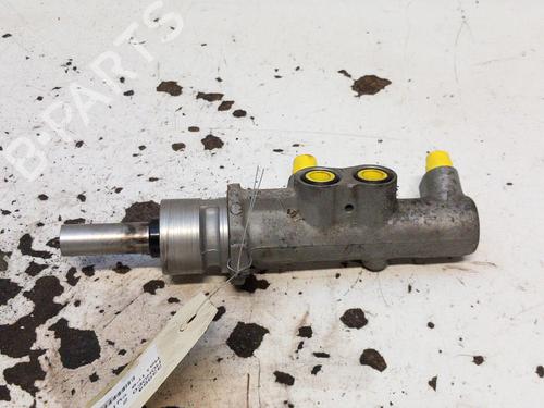 Used Brake master cylinder FORD MONDEO III Saloon (B4Y) 1.8 16V (110 hp) 28762565