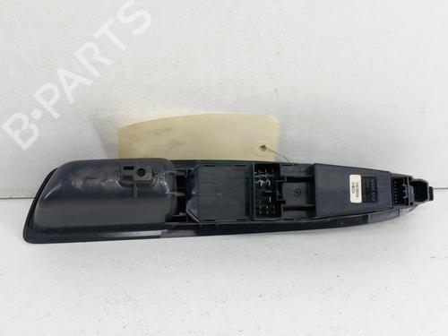 Used Left front window switch Left front window switch VOLVO V40 Estate (645) 1.9 DI (115 hp) 28788646 28788646