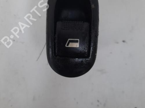 Interrupteur de vitre avant droite CITROËN C3 I (FC_, FN_) 1.4 HDi (68 hp) 28758518