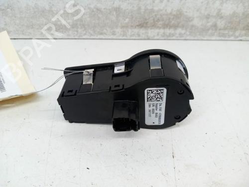 headlight-switch-fiat-500x-334_-2014-28768713 main image