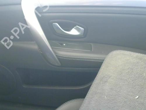 Used Front right interior door handle RENAULT LAGUNA III Grandtour (KT0/1) 2.0 dCi (KT01, KT08, KT09, KT0K, KT12, KT1D, KT1W) (150 hp) 28792988