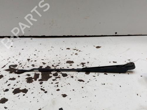 Used Front windshield wiper arm RENAULT CLIO I (B/C57_, 5/357_) 1.2 (B/C/S57A, B/C57S, 5/357F, 5/357J, 5/357L, 5/357R) (58 hp) 28777949