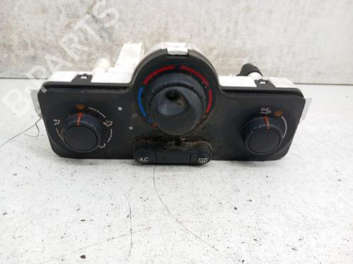 Used Climate control Climate control RENAULT CLIO III (BR0/1, CR0/1) 1.5 dCi (C/BR0G, C/BR1G) (68 hp) 28743902 28743902