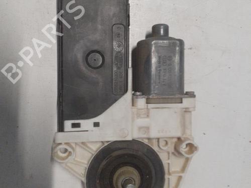 Used Left front window motor RENAULT LAGUNA III (BT0/1) 2.0 dCi (BT07, BT0J, BT14, BT1A, BT1S) (131 hp) 28750589