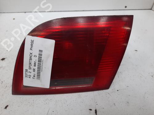 Højre baglygte bagklap AUDI A3 Sportback (8PA) 2.0 TDI 16V (140 hp) 28757951