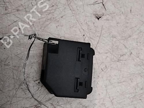 Used Right rear window switch Right rear window switch VW GOLF IV (1J1) 1.9 TDI (90 hp) 28771036 28771036