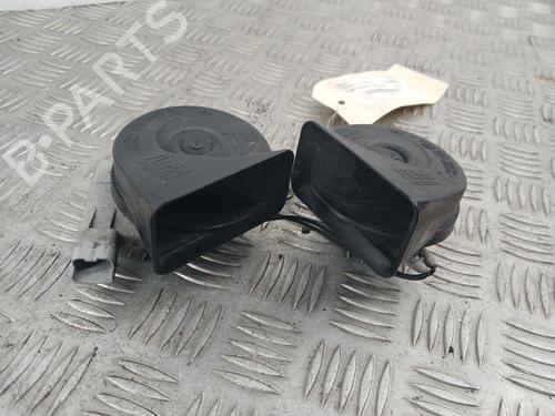 Used Horn RENAULT LAGUNA III (BT0/1) 2.0 16V (BT05, BT0F, BT0W) (140 hp) 31377014