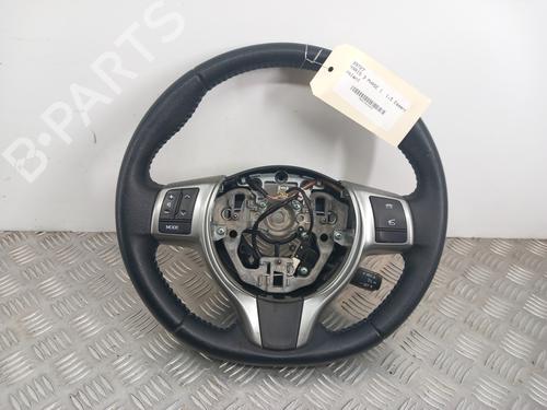 Used Steering wheel Steering wheel TOYOTA YARIS (_P13_) 1.5 Hybrid (NHP130_, NHP130) (101 hp) 28736724 28736724