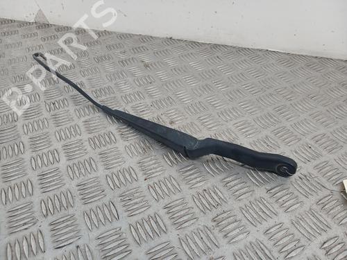 Used Front windshield wiper arm Front windshield wiper arm PEUGEOT 206+ (2L_, 2M_) 1.4 HDi eco 70 (68 hp) 40173504 40173504