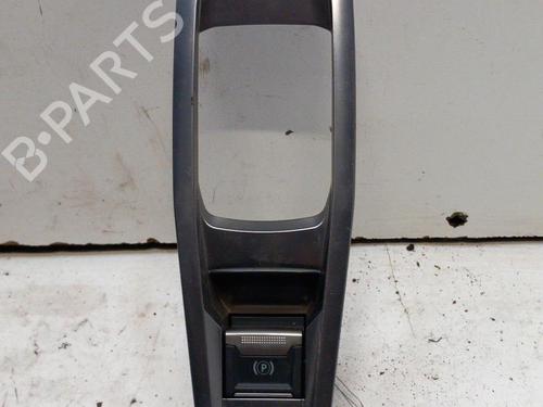 Used Switch PEUGEOT 3008 II SUV (MC_, MR_, MJ_, M4_) 2.0 BlueHDi 150 (MJAHXH, MJAHXV, MJAHXG, MJAHSH, MJAHRH,... (150 hp) 28778914