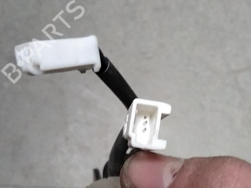 Seat buckle NISSAN X-TRAIL I (T30) 2.2 Di 4x4 | BP28764614I32 