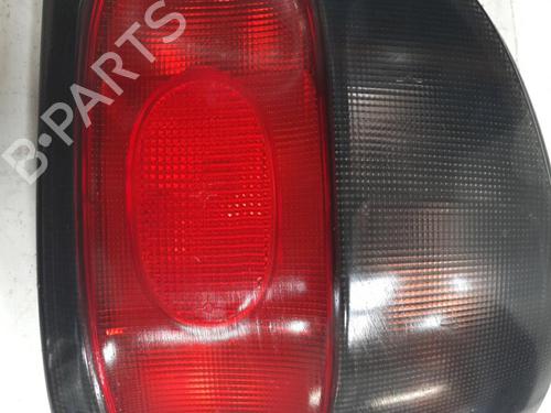 Høyre baklys Høyre baklys RENAULT MEGANE I (BA0/1_) 1.6 e (BA0F, BA0S) (90 hp) 28761100 28761100