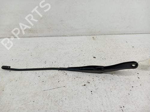 front-windshield-wiper-arm-dacia-sandero-ii-2012-28782651 main image