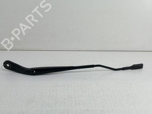 Used Front windshield wiper arm DACIA SANDERO III 1.0 TCe 100 ECO-G (101 hp) 28751236