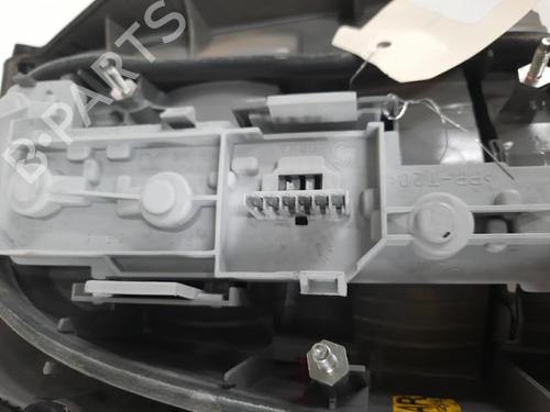 Høyre baklys OPEL VECTRA C GTS (Z02) 1.9 CDTI (F68) (120 hp) 28772219