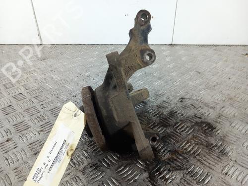 Used Right front steering knuckle PEUGEOT EXPERT Van (VF3A_, VF3U_, VF3X_) 2.0 HDi 130 (128 hp) 28736219