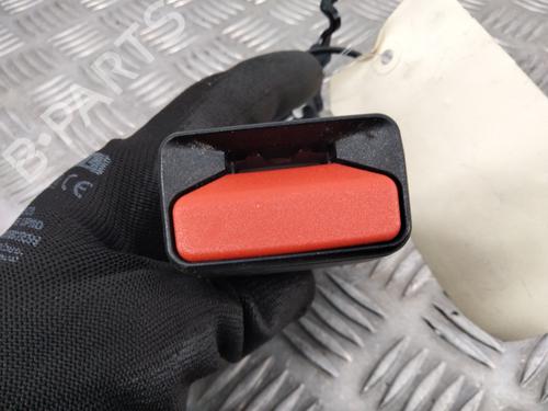 seat-buckle-renault-megane-iv-hatchback-b9amn_-2015-28733565 main image