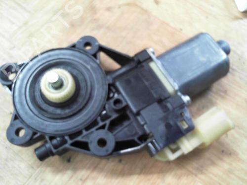 Rudehejsemotor forskærm venstre MINI MINI (R56) Cooper (120 hp) 28792302
