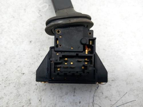 Used Steering column stalk VOLVO V70 I (875, 876) 2.4 (144 hp) 28746475