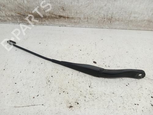 Used Front windshield wiper arm DACIA SANDERO II 1.5 dCi (90 hp) 28737436