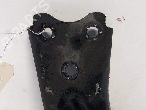 Used Left front suspension arm PEUGEOT 3008 II SUV (MC_, MR_, MJ_, M4_) 2.0 BlueHDi 150 (MJAHXH, MJAHXV, MJAHXG, MJAHSH, MJAHRH,... (150 hp) 28794093