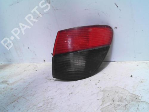 Højre baglygte PEUGEOT 406 Break (8E/F) 2.0 HDI 90 (90 hp) 28765763