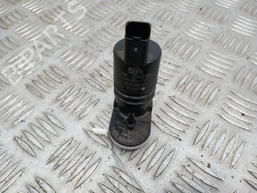 Used Washer pump Washer pump PEUGEOT 3008 II SUV (MC_, MR_, MJ_, M4_) 1.5 BlueHDi 130 (131 hp) 39625522 39625522