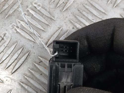 Used Warning switch Warning switch AUDI Q3 (8UB, 8UG) 2.0 TDI (140 hp) 31943752 31943752