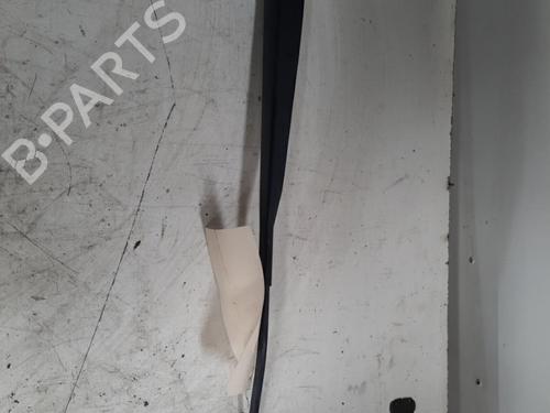 Used Front windshield wiper arm CITROËN C2 (JM_) 1.4 HDi (68 hp) 28750257