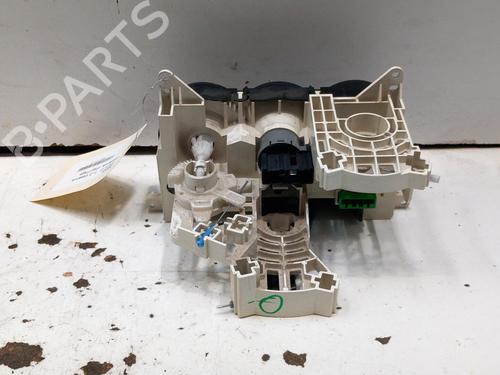 Used Climate control Climate control SUZUKI IGNIS II (MH) 1.3 (RM413) (94 hp) 28755448 28755448