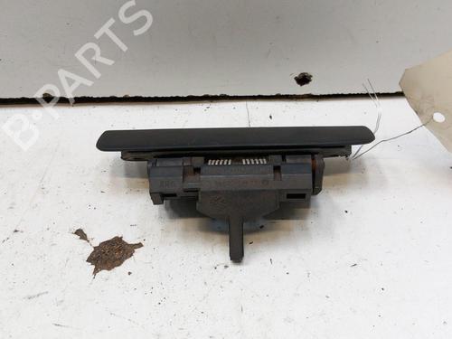 Used Rear left exterior door handle PEUGEOT 306 Hatchback (7A, 7C, N3, N5) 1.9 D (68 hp) 28766762