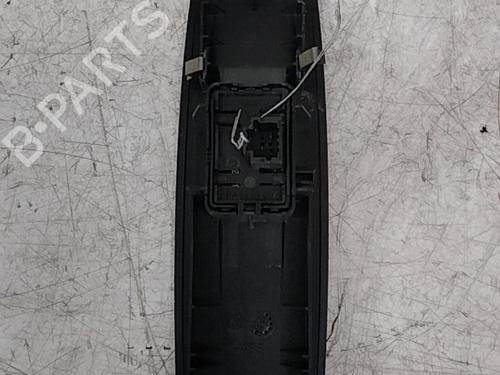 Used Right front window switch Right front window switch RENAULT LAGUNA III Grandtour (KT0/1) 2.0 dCi (KT01, KT08, KT09, KT0K, KT12, KT1D, KT1W) (150 hp) 28789644 28789644