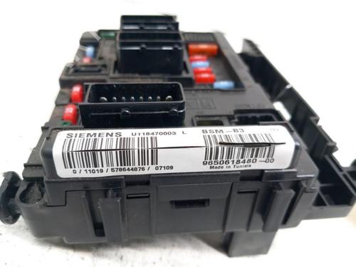 Used Fuse box Fuse box CITROËN BERLINGO / BERLINGO FIRST MPV (MF_, GJK_, GFK_) 1.6 HDI 90 (MF9HX) (90 hp) 28740664 28740664