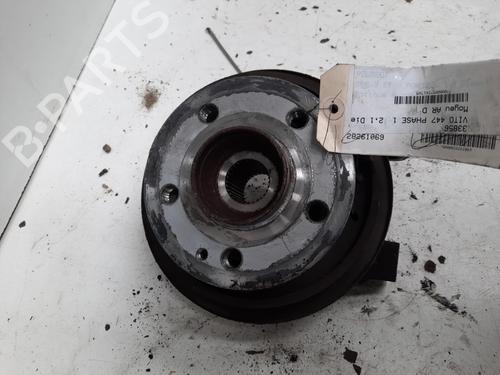 Used Right rear steering knuckle Right rear steering knuckle MERCEDES-BENZ VITO Van (W447) 116 CDI (447.601, 447.603, 447.605) (163 hp) 28776676 28776676