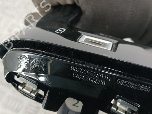 Used Middle console Middle console PEUGEOT 208 II (UB_, UP_, UW_, UJ_) e-208 (136 hp) 31091805 31091805