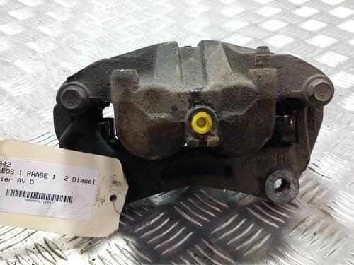 Used Right front brake caliper RENAULT KOLEOS I (HY_) 2.0 dCi 4x4 (HY0K) (150 hp) 28773168