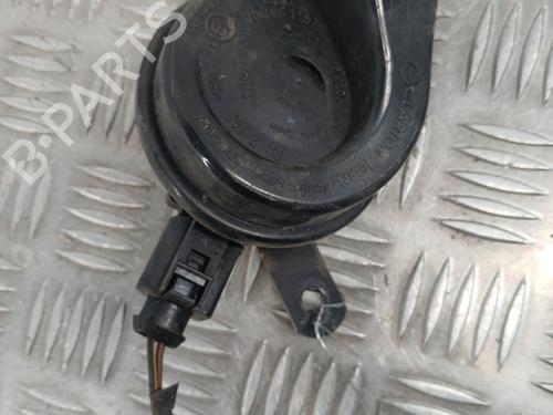 Used Horn VW POLO V (6R1, 6C1) 1.2 (70 hp) 31124043