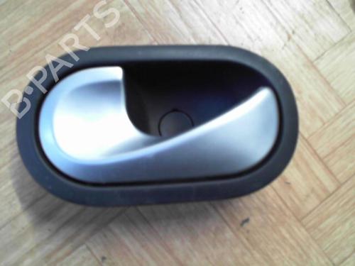 Used Front left interior door handle RENAULT TWINGO II (CN0_) 1.5 dCi (CN0E) (64 hp) 28766011