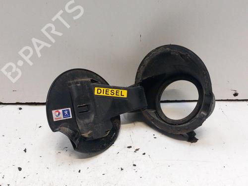 Used Fuel flap PEUGEOT 5008 (0U_, 0E_) 1.6 HDi (112 hp) 28767305