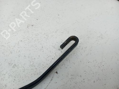 Used Front windshield wiper arm NISSAN NV200 Van 1.5 dCi 85 (M20, M20N, M20M) (86 hp) 28740558