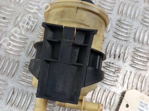 Power steering reservoir RENAULT TRAFIC II Bus (JL) 2.0 dCi 90 (JL00, JL01, JL0H, JL0M, JL0P, JL0S) | BP29240769M117 